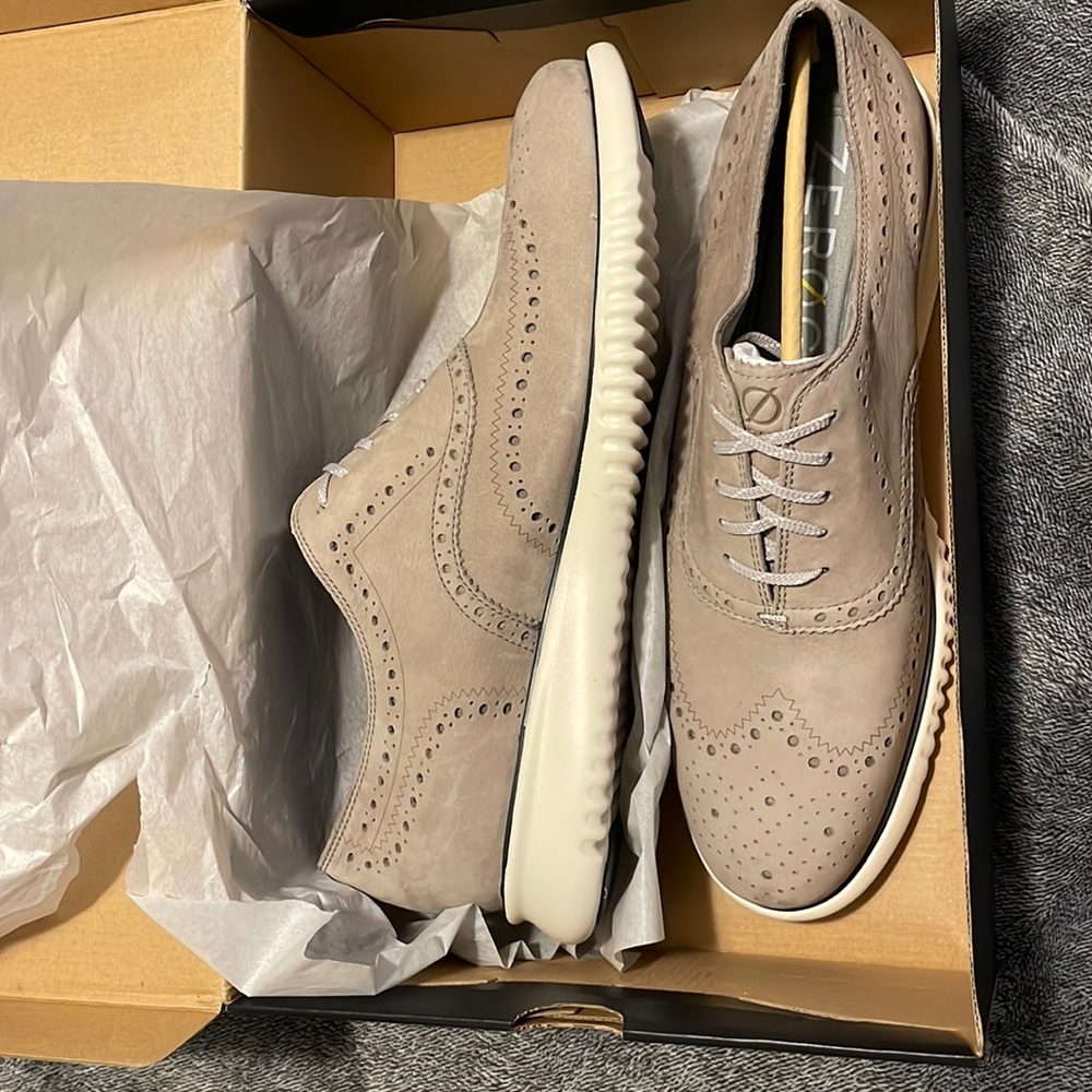 NEVER WORN AND SUEDE PROTECTANT APPLIED ZERO GRAND WING OXFORDS
